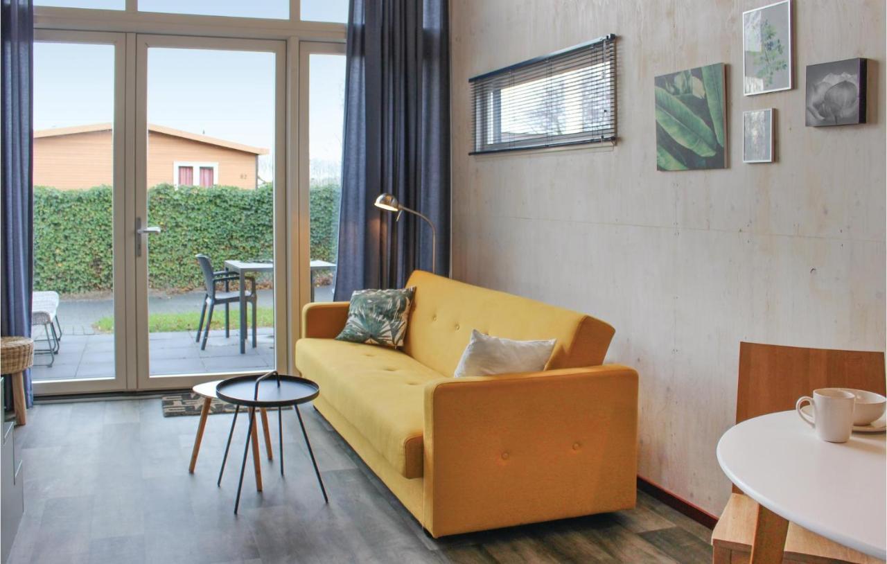 Cozy Home In Sint-Annaland With Kitchen Экстерьер фото